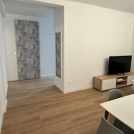 Vivienda Renovada Y Céntrica *