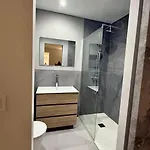 Vivienda Renovada Y Céntrica