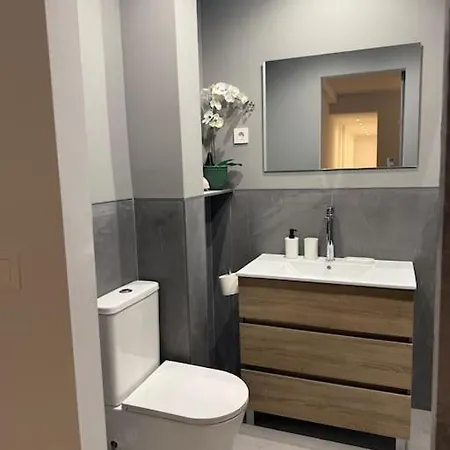 Vivienda Renovada Y Centrica Bilbao