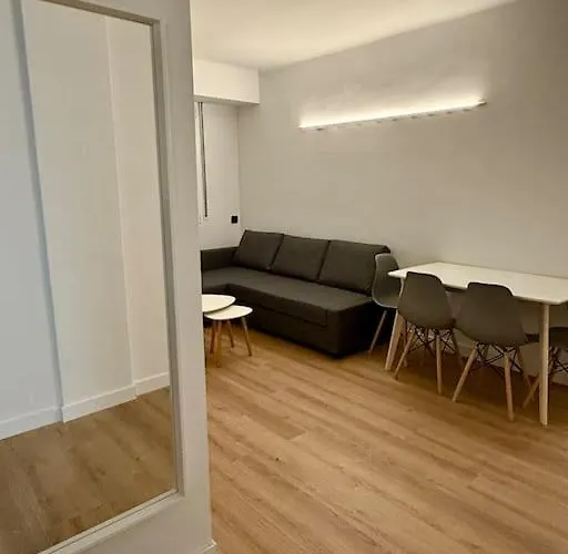 Vivienda Renovada Y Centrica Μπιλμπάο