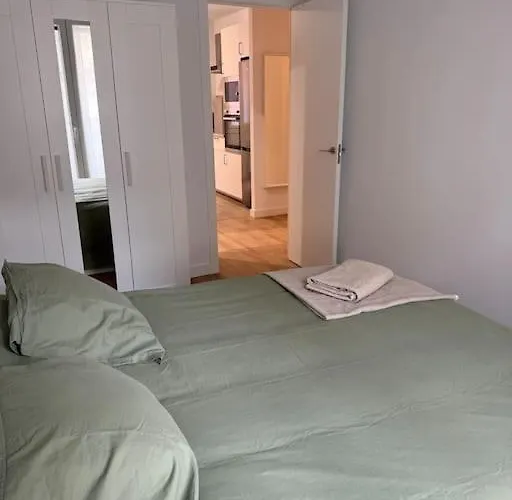 Vivienda Renovada Y Centrica *