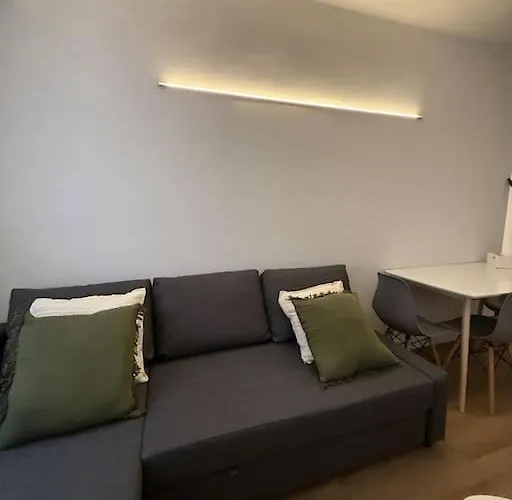 Vivienda Renovada Y Centrica דירה בילבאו